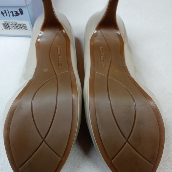 Marc Fisher 'MFsydney2' Pump Nude Patent Leather p - Picture 10 of 12